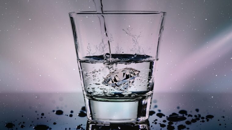 co daje picie wody z solą