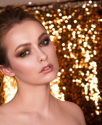 Jaki makijaż do morelowej sukienki